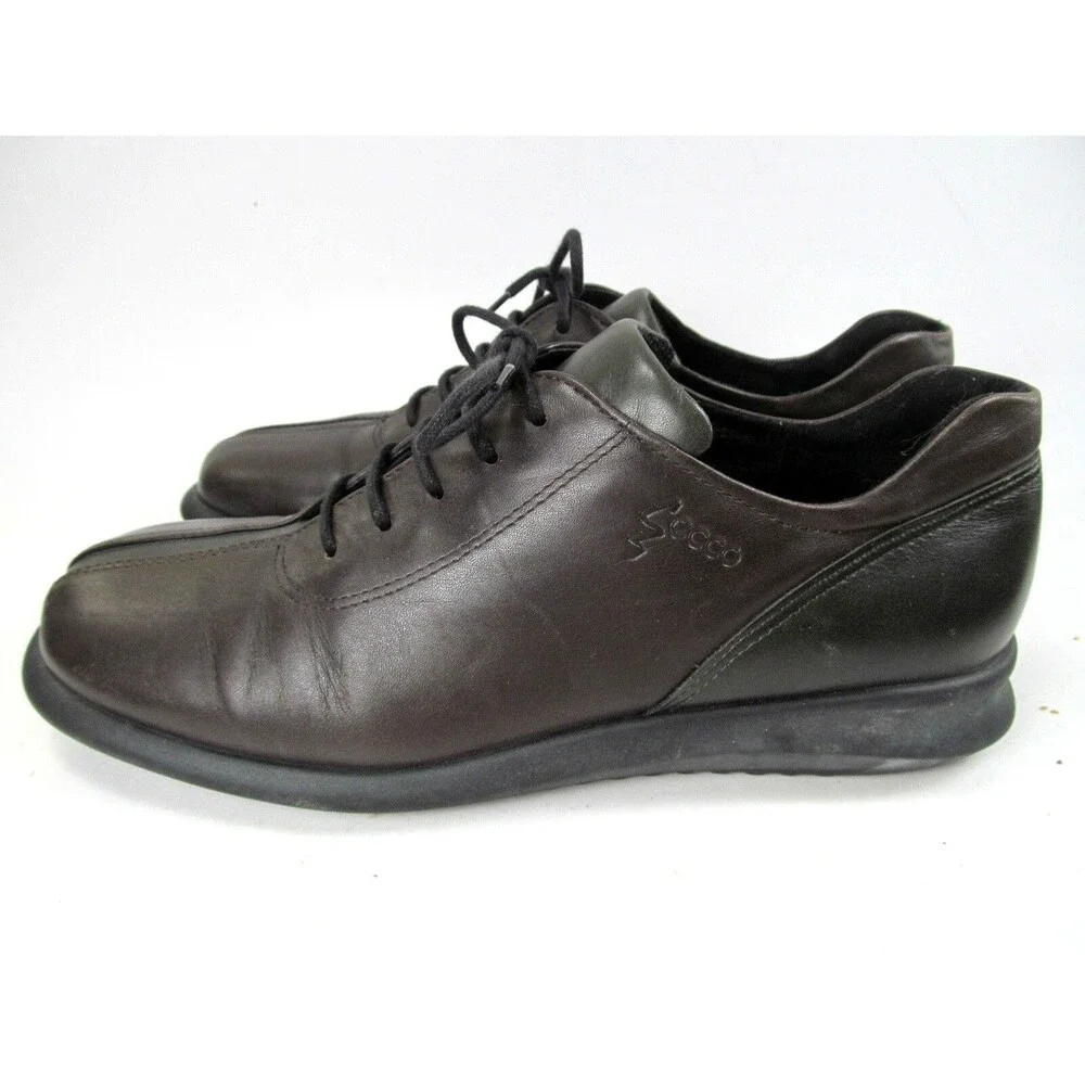 Ecco women brown